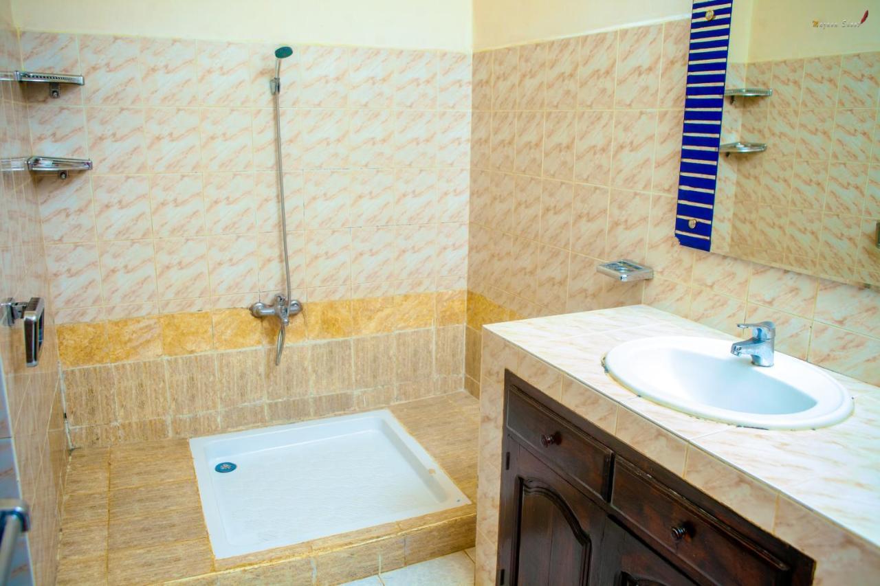 Lotus Hotel Antsiranana Экстерьер фото